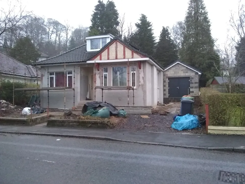 Maison en cours de rénovation extérieure